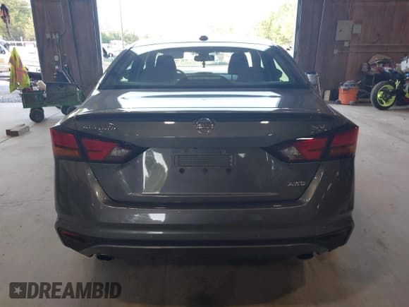 ✅ 2020 Nissan Altima SV • VIN: 1N4BL4DW9LC144080 • Lot: 42638122. Listed on IAAI with 92,932 mi. Free auction sales archive from the USA and detailed vehicle history report at DreamBid. Image 16.