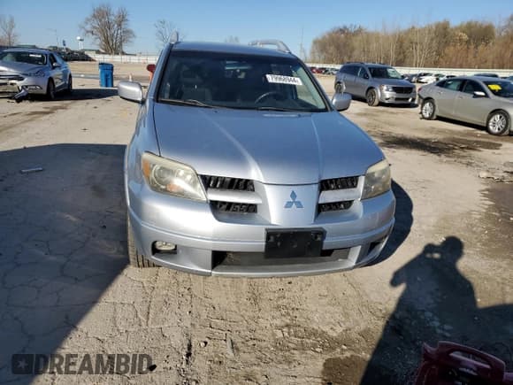 ✅ 2006 Mitsubishi Outlander SE • VIN: JA4LX41F26U014917 • Lot: 79968944. Listed on Copart with 110,819 mi. Free auction sales archive from the USA and detailed vehicle history report at DreamBid. Image 5.