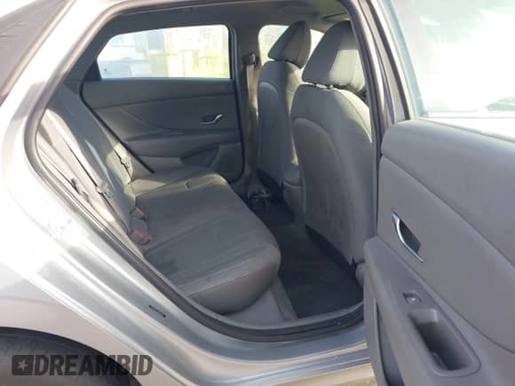 2021 Hyundai Elantra SEL с VIN 5NPLM4AG5MH011914, выставлен на аукционе IAAI как лот 42865748 с пробегом 86 638 миль миль и . История ставок и продаж доступна на DreamBid. Изображение 8.