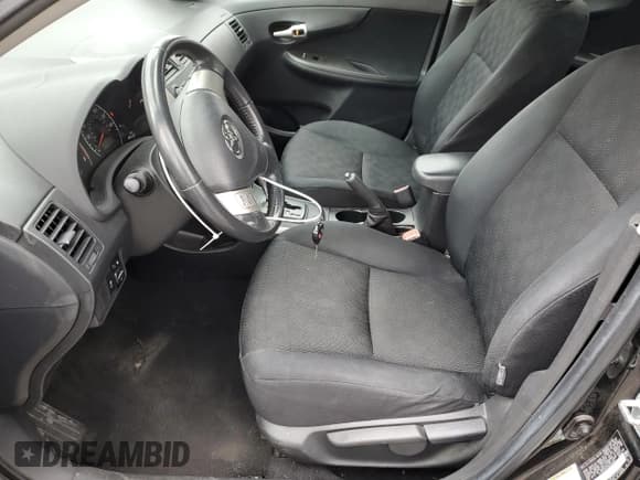 ✅ 2009 Toyota Corolla S • VIN: 2T1BU40E99C035901 • Lot: 92158005. Listed on Copart with 201,179 mi. Free auction sales archive from the USA and detailed vehicle history report at DreamBid. Image 7.