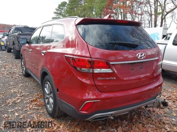 ✅ 2017 Hyundai Santa Fe SE • VIN: KM8SMDHF1HU238369 • Lot: 43682236. Wystawiony na IAAI z przebiegiem 179 000 mil. Bezpłatny archiwum sprzedaży aukcyjnych z USA i szczegółowy raport historii pojazdu na DreamBid. Zdjęcie 3.