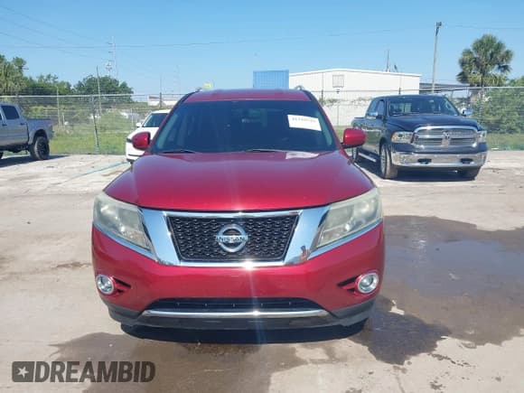 ✅ 2014 Nissan Pathfinder S • VIN: 5N1AR2MN8EC604506 • Lot: 42329725. Listed on IAAI with 163,520 mi. Free auction sales archive from the USA and detailed vehicle history report at DreamBid. Image 6.