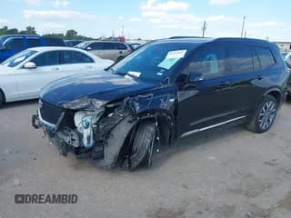 ✅ 2024 Cadillac XT6 AWD Sport • VIN: 1GYKPGRS8RZ727715 • Lot: 43315028. Wystawiony na IAAI z przebiegiem 53 311 mil. Bezpłatny archiwum sprzedaży aukcyjnych z USA i szczegółowy raport historii pojazdu na DreamBid. Zdjęcie 2.