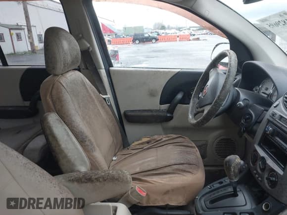 ✅ 2004 Saturn VUE V6 • VIN: 5GZCZ53404S811062 • Lot: 41829695. Wystawiony na IAAI z przebiegiem Nie podano. Bezpłatny archiwum sprzedaży aukcyjnych z USA i szczegółowy raport historii pojazdu na DreamBid. Zdjęcie 5.