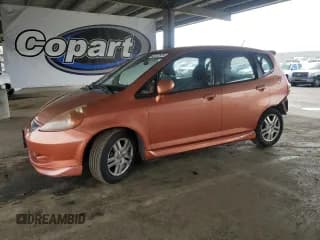 ✅ 2007 Honda Fit Sport • VIN: JHMGD386X7S039916 • Lot: 82212535. Listed on Copart with 155,673 mi. Free auction sales archive from the USA and detailed vehicle history report at DreamBid. Image 1.
