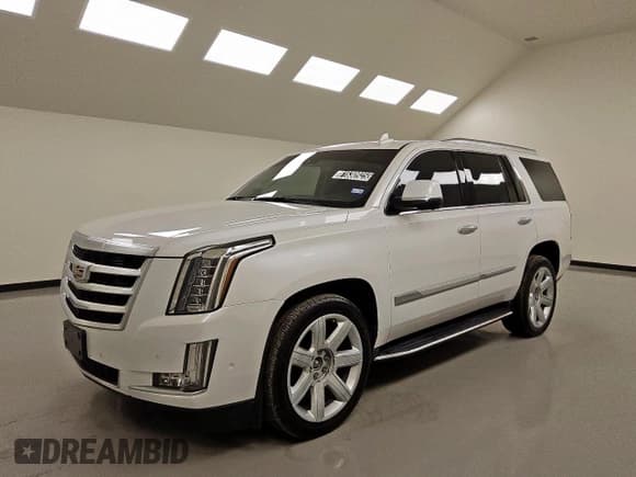 ✅ 2019 Cadillac Escalade Luxury • VIN: 1GYS4BKJ8KR204469 • Lot: 81630925. Wystawiony na Copart z przebiegiem 77 015 mil. Bezpłatny archiwum sprzedaży aukcyjnych z USA i szczegółowy raport historii pojazdu na DreamBid. Zdjęcie 1.