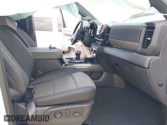 ✅ 2025 Chevrolet Silverado 1500 ZR2 • VIN: 3GCUKHEL0SG213168 • Лот: 42156338. Опубликован ранее на IAAI с пробегом 4 673 миль. Бесплатный доступ к архиву аукционных продаж из США и подробный отчёт об истории автомобиля на DreamBid. Изображение 5.