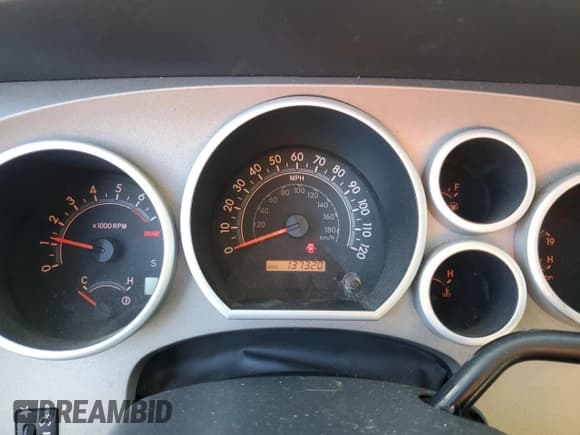 ✅ 2011 Toyota Tundra • VIN: 5TFDY5F17BX163939 • Lot: 81766135. Listed on Copart with 137,320 mi. Free auction sales archive from the USA and detailed vehicle history report at DreamBid. Image 9.