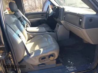 ✅ 2002 Chevrolet Suburban LS • VIN: 3GNFK16Z92G322707 • Лот: 41300358. Опубликован ранее на IAAI с пробегом 287 031 миль. Бесплатный доступ к архиву аукционных продаж из США и подробный отчёт об истории автомобиля на DreamBid. Изображение 5.