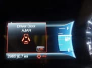 ✅ 2018 Lincoln MKT • VIN: 2LMHJ5NK8JBL02014 • Lot: 41489437. Wystawiony na IAAI z przebiegiem 298 510 mil. Bezpłatny archiwum sprzedaży aukcyjnych z USA i szczegółowy raport historii pojazdu na DreamBid. Zdjęcie 15.