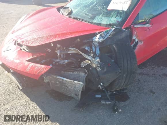 2021 Chevrolet Corvette 2LT с VIN 1G1YB2D41M5116427, выставлен на аукционе IAAI как лот 41137922 с пробегом 9 316 миль миль и . История ставок и продаж доступна на DreamBid. Изображение 6.