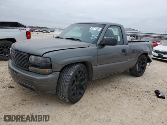 ✅ 1999 Chevrolet Silverado 1500 • VIN: 1GCEC14WXXZ213190 • Лот: 87797875. Опубликован ранее на Copart с пробегом 222 982 миль. Бесплатный доступ к архиву аукционных продаж из США и подробный отчёт об истории автомобиля на DreamBid. Изображение 1.