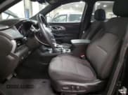 ✅ 2022 Chevrolet Traverse LT Cloth • VIN: 1GNEVGKW8NJ165918 • Lot: 92425375. Listed on Copart with 27,395 mi. Free auction sales archive from the USA and detailed vehicle history report at DreamBid. Image 7.