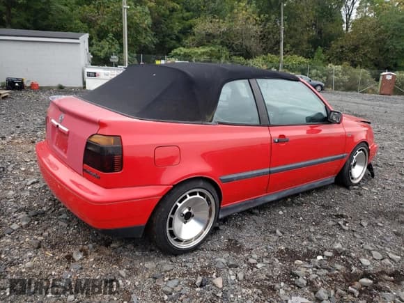 ✅ 1995 Volkswagen Cabriolet • VIN: WVWBC81E4SK001894 • Лот: 73016894. Опубликован ранее на Copart с пробегом 145 867 миль. Бесплатный доступ к архиву аукционных продаж из США и подробный отчёт об истории автомобиля на DreamBid. Изображение 3.