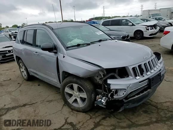 ✅ 2016 Jeep Compass Sport • VIN: 1C4NJDBB4GD646511 • Lot: 73391514. Wystawiony na Copart z przebiegiem 137 096 mil. Bezpłatny archiwum sprzedaży aukcyjnych z USA i szczegółowy raport historii pojazdu na DreamBid. Zdjęcie 11.