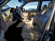 ✅ 2009 Honda Pilot EX-L • VIN: 5FNYF48559B025211 • Lot: 94417085. Wystawiony na Copart z przebiegiem 191 183 mil. Bezpłatny archiwum sprzedaży aukcyjnych z USA i szczegółowy raport historii pojazdu na DreamBid. Zdjęcie 7.