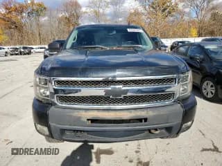 ✅ 2011 Chevrolet Silverado 1500 LT • VIN: 1GCRKSE36BZ393131 • Lot: 82504385. Listed on Copart with 138,793 mi. Free auction sales archive from the USA and detailed vehicle history report at DreamBid. Image 5.