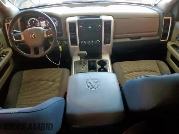 ✅ 2010 Dodge 1500 SLT • VIN: 1D7RB1GT5AS127152 • Lot: 61491915. Wystawiony na Copart z przebiegiem 151 705 mil. Bezpłatny archiwum sprzedaży aukcyjnych z USA i szczegółowy raport historii pojazdu na DreamBid. Zdjęcie 8.