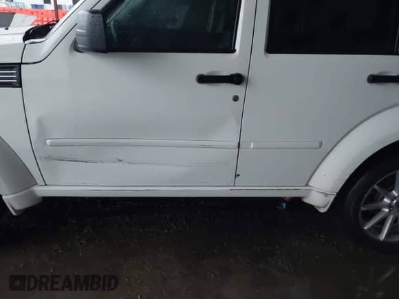 2008 Dodge Nitro R/T with VIN 1D8GT58638W218746, listed as a IAAI auction lot 42200153 with 186,676 mi miles and . Bid and sale history available at DreamBid. Image 6.