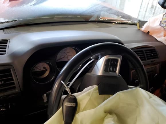 ✅ 2012 Dodge Challenger R/T • VIN: 2C3CDYBT4CH158238 • Lot: 74749714. Wystawiony na Copart z przebiegiem Nie podano. Bezpłatny archiwum sprzedaży aukcyjnych z USA i szczegółowy raport historii pojazdu na DreamBid. Zdjęcie 9.