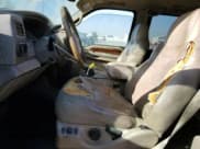 ✅ 2001 Ford Excursion Limited • VIN: 1FMNU42S01ED72891 • Lot: 89221445. Wystawiony na Copart z przebiegiem 16 990 mil. Bezpłatny archiwum sprzedaży aukcyjnych z USA i szczegółowy raport historii pojazdu na DreamBid. Zdjęcie 7.