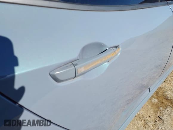 ✅ 2018 Honda Civic LX • VIN: SHHFK7H23JU208622 • Lot: 43632172. Listed on IAAI with 114,768 mi. Free auction sales archive from the USA and detailed vehicle history report at DreamBid. Image 21.