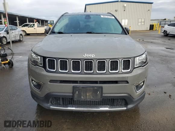 ✅ 2019 Jeep Compass Limited • VIN: 3C4NJCCB1KT814763 • Lot: 86735784. Listed on Copart with 85,144 mi. Free auction sales archive from the USA and detailed vehicle history report at DreamBid. Image 5.