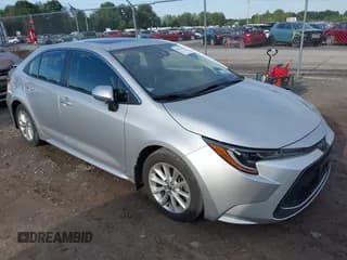 ✅ 2021 Toyota Corolla XLE • VIN: JTDFPMAE4MJ165525 • Lot: 43071184. Listed on IAAI with 30,746 mi. Free auction sales archive from the USA and detailed vehicle history report at DreamBid. Image 1.