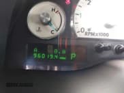 ✅ 2003 Ford Thunderbird Deluxe • VIN: 1FAHP60A13Y110075 • Лот: 43450174. Опубликован ранее на IAAI с пробегом 96 019 миль. Бесплатный доступ к архиву аукционных продаж из США и подробный отчёт об истории автомобиля на DreamBid. Изображение 16.