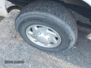 ✅ 2013 Ford Econoline Cargo Commercial • VIN: 1FTNE2EWXDDA80633 • Lot: 43884440. Wystawiony na IAAI z przebiegiem 161 411 mil. Bezpłatny archiwum sprzedaży aukcyjnych z USA i szczegółowy raport historii pojazdu na DreamBid. Zdjęcie 12.