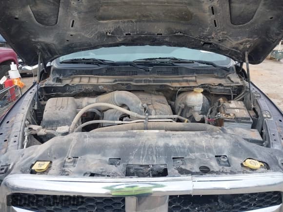 ✅ 2018 Ram 1500 Express • VIN: 1C6RR6FT0JS318084 • Lot: 41320280. Wystawiony na IAAI z przebiegiem 148 007 mil. Bezpłatny archiwum sprzedaży aukcyjnych z USA i szczegółowy raport historii pojazdu na DreamBid. Zdjęcie 10.