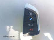 ✅ 2022 BMW 2 Series 228i • VIN: WBA53AK03N7K45712 • Lot: 42825693. Wystawiony na IAAI z przebiegiem 22 973 mil. Bezpłatny archiwum sprzedaży aukcyjnych z USA i szczegółowy raport historii pojazdu na DreamBid. Zdjęcie 11.