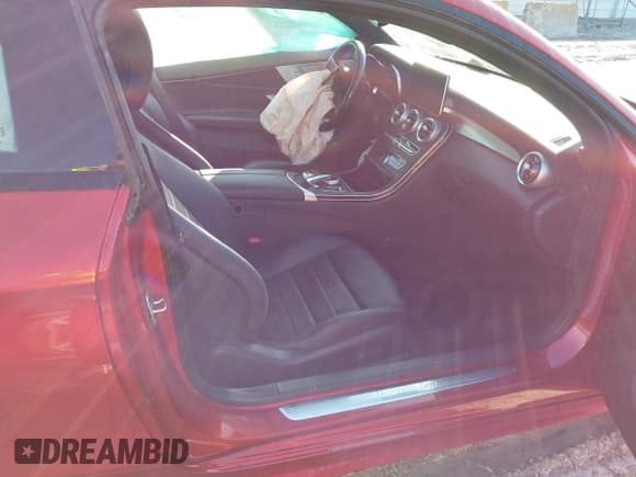 ✅ 2018 Mercedes-Benz C 300 • VIN: WDDWJ4KB9JF693250 • Lot: 41444482. Listed on IAAI with Not provided. Free auction sales archive from the USA and detailed vehicle history report at DreamBid. Image 5.