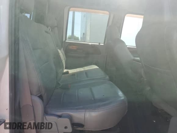 ✅ 2006 Ford F-350 XL • VIN: 1FTWW31P96EA62076 • Lot: 64476385. Wystawiony na Copart z przebiegiem 169 223 mil. Bezpłatny archiwum sprzedaży aukcyjnych z USA i szczegółowy raport historii pojazdu na DreamBid. Zdjęcie 10.