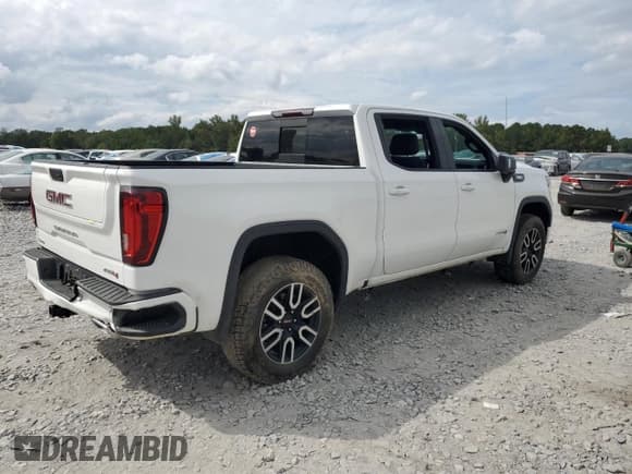 ✅ 2021 GMC Sierra 1500 AT4 • VIN: 3GTU9EET4MG236899 • Лот: 83910935. Опубликован ранее на Copart с пробегом Не указан. Бесплатный доступ к архиву аукционных продаж из США и подробный отчёт об истории автомобиля на DreamBid. Изображение 3.