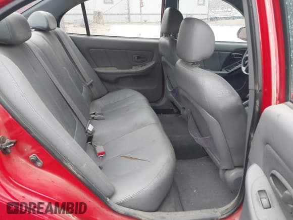 ✅ 2005 Hyundai Elantra GLS • VIN: KMHDN46D05U185845 • Lot: 41736360. Wystawiony na IAAI z przebiegiem 156 101 mil. Bezpłatny archiwum sprzedaży aukcyjnych z USA i szczegółowy raport historii pojazdu na DreamBid. Zdjęcie 8.