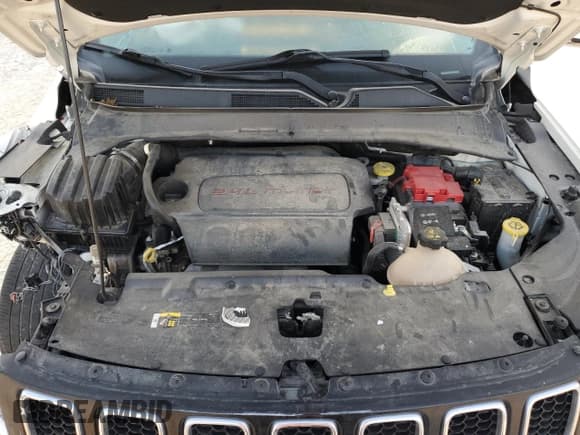 ✅ 2019 Jeep Compass Limited • VIN: 3C4NJCCB9KT662621 • Lot: 53361685. Listed on Copart with 97,637 mi. Free auction sales archive from the USA and detailed vehicle history report at DreamBid. Image 13.