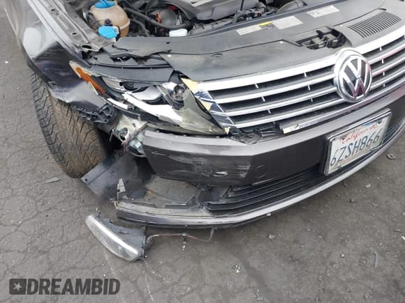 ✅ 2013 Volkswagen CC R-Line • VIN: WVWBP7AN6DE547662 • Lot: 42749969. Wystawiony na IAAI z przebiegiem 124 019 mil. Bezpłatny archiwum sprzedaży aukcyjnych z USA i szczegółowy raport historii pojazdu na DreamBid. Zdjęcie 11.