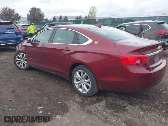 ✅ 2017 Chevrolet Impala LT • VIN: 2G1105SA1H9128023 • Lot: 43524644. Wystawiony na IAAI z przebiegiem 91 973 mil. Bezpłatny archiwum sprzedaży aukcyjnych z USA i szczegółowy raport historii pojazdu na DreamBid. Zdjęcie 3.