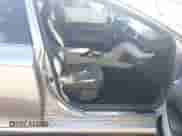 2023 Toyota Camry LE z VIN 4T1C11AK4PU147534, wystawiony jako IAAI lot #43337127 z przebiegiem 11 969 mil mil oraz . Historia ofert i sprzedaży dostępna na DreamBid. Obrazek 5.