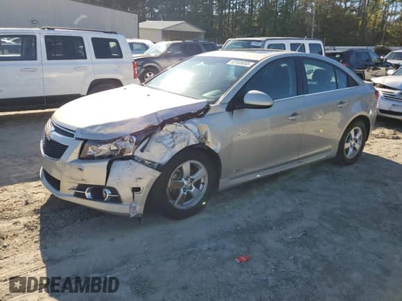 2014 Chevrolet Cruze 1LT with VIN 1G1PC5SB5E7471635, listed as a Copart auction lot 82585855 with 85,007 mi miles and Salvage title. Bid and sale history available at DreamBid. Image 1.