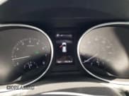 ✅ 2018 Hyundai Santa Fe Ultimate • VIN: 5NMZW4LA6JH077507 • Лот: 61937343. Опубликован ранее на Copart с пробегом 74 278 миль. Бесплатный доступ к архиву аукционных продаж из США и подробный отчёт об истории автомобиля на DreamBid. Изображение 9.