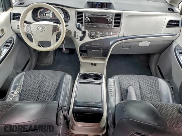 ✅ 2012 Toyota Sienna SE • VIN: 5TDXK3DC2CS208753 • Lot: 94438195. Listed on Copart with 194,847 mi. Free auction sales archive from the USA and detailed vehicle history report at DreamBid. Image 8.