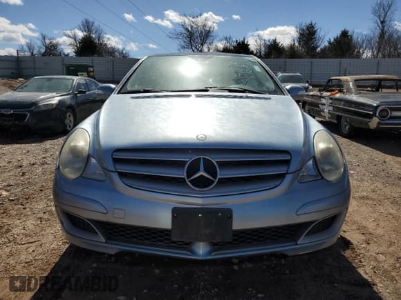 ✅ 2007 Mercedes-Benz R 3.5L • VIN: 4JGCB65E57A043893 • Lot: 47870695. Wystawiony na Copart z przebiegiem 157 273 mil. Bezpłatny archiwum sprzedaży aukcyjnych z USA i szczegółowy raport historii pojazdu na DreamBid. Zdjęcie 5.