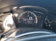 ✅ 2018 Honda Civic LX • VIN: 2HGFC4B51JH306320 • Lot: 86825845. Wystawiony na Copart z przebiegiem 83 345 mil. Bezpłatny archiwum sprzedaży aukcyjnych z USA i szczegółowy raport historii pojazdu na DreamBid. Zdjęcie 9.