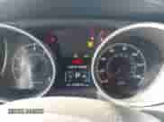 2013 Mitsubishi Outlander ES z VIN 4A4AR3AU3DE017955, wystawiony jako IAAI lot #43422506 z przebiegiem 153 214 mil mil oraz . Historia ofert i sprzedaży dostępna na DreamBid. Obrazek 7.