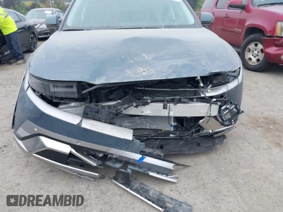 ✅ 2025 Hyundai Ioniq 5 Limited • VIN: 7YAKRDDC9SY033554 • Лот: 43193430. Опубликован ранее на IAAI с пробегом 565 миль. Бесплатный доступ к архиву аукционных продаж из США и подробный отчёт об истории автомобиля на DreamBid. Изображение 20.