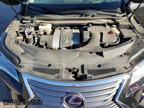 ✅ 2018 Lexus RX 450hL Premium • VIN: JTJDGKCA0J2005280 • Lot: 82425615. Wystawiony na Copart z przebiegiem 60 038 mil. Bezpłatny archiwum sprzedaży aukcyjnych z USA i szczegółowy raport historii pojazdu na DreamBid. Zdjęcie 11.