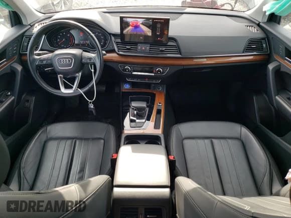 ✅ 2023 Audi Q5 Premium • VIN: WA1ABAFY2P2047377 • Lot: 80031095. Wystawiony na Copart z przebiegiem 42 431 mil. Bezpłatny archiwum sprzedaży aukcyjnych z USA i szczegółowy raport historii pojazdu na DreamBid. Zdjęcie 8.