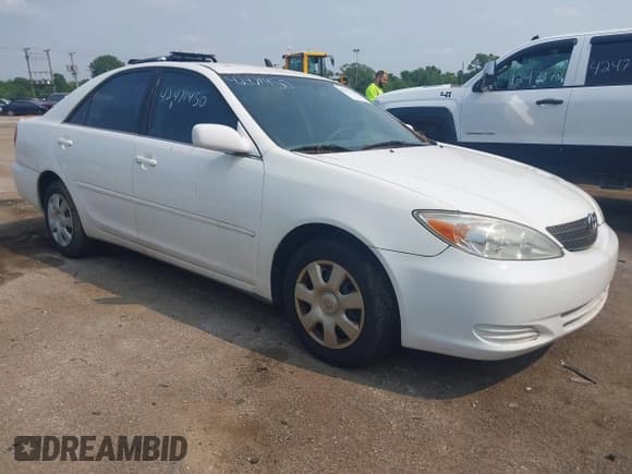 ✅ 2004 Toyota Camry LE • VIN: 4T1BE32K94U372232 • Лот: 42471450. Опубликован ранее на IAAI с пробегом Не указан. Бесплатный доступ к архиву аукционных продаж из США и подробный отчёт об истории автомобиля на DreamBid. Изображение 1.
